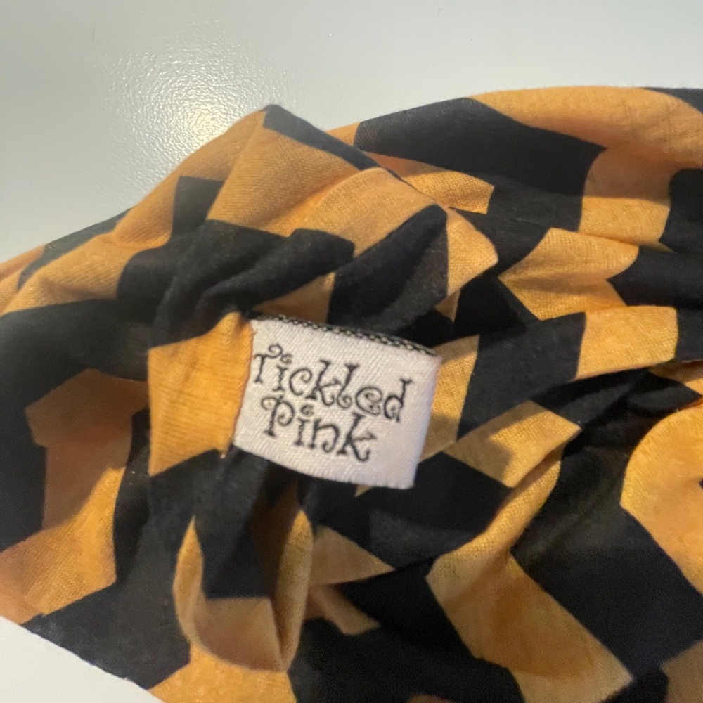 Black and Gold Infinity Scarf l OS